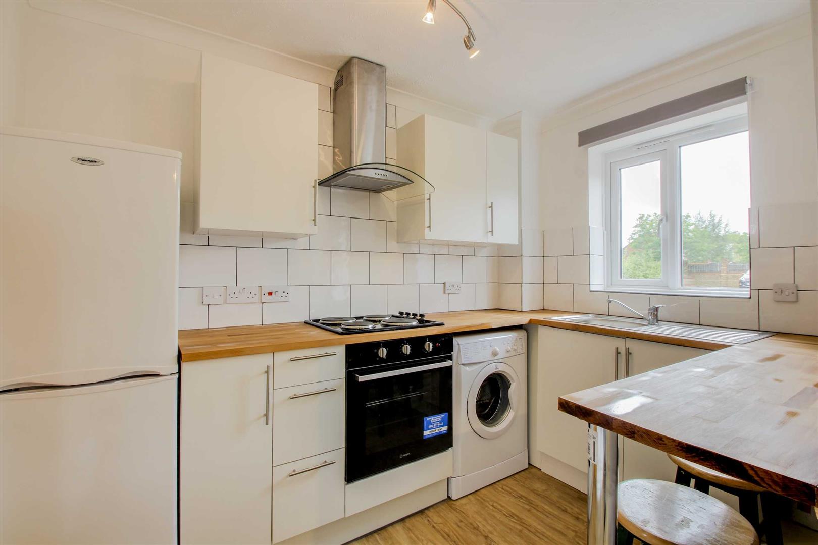 1 bed property in Sorrell Drive, Milton Keynes